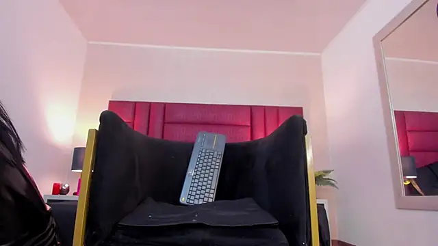 CharlotteScotte's Live XXX Chat