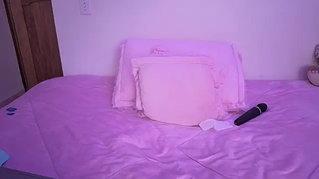 miss10_antonella's Live XXX Chat