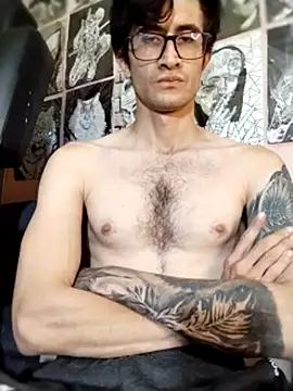 Chat +18 de Loggan_donnelly ao vivo