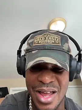 Онлайн чат XXX KeYBuMp323