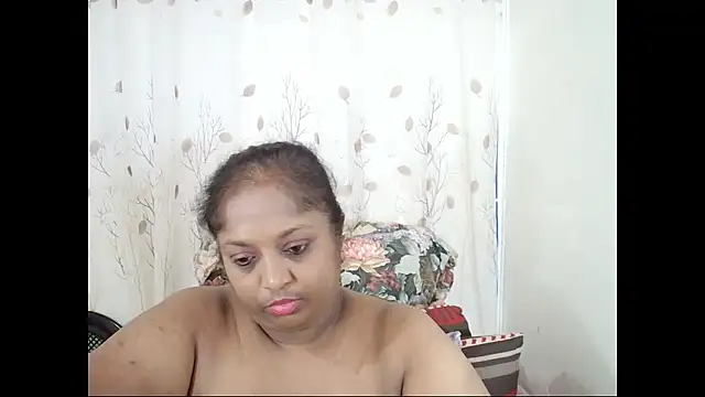 Chat XXX ao vivo de Indiantasha