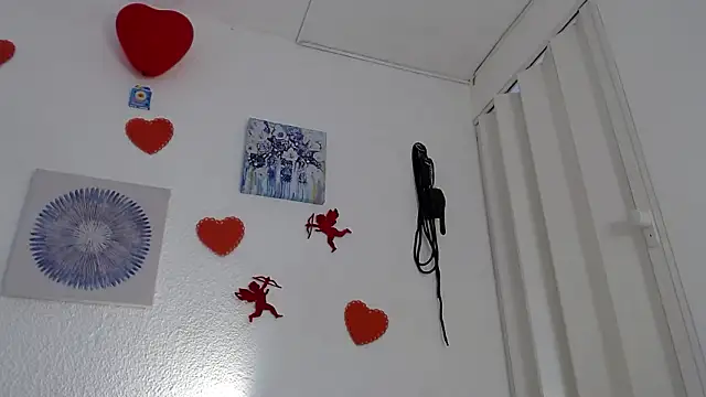 แชท XXX สดของ CarolineAikos