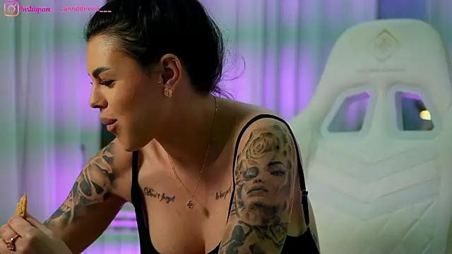 Chat XXX ao vivo de perfectt33n