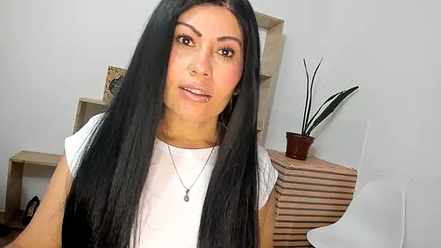 Tania_mature Obrolan Langsung XXX