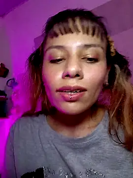 Hairy_ptt – Naživo XXX chat