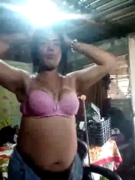 yovana13's Webcam Show