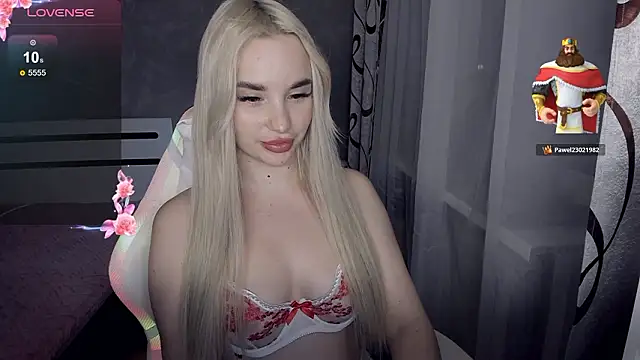 KiraKrox's Live XXX Chat