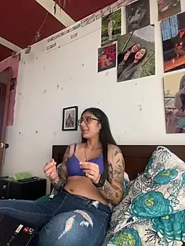 PamelaFtMia Chat XXX live