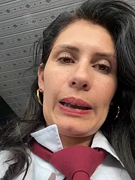 Alysson-- Chat XXX live