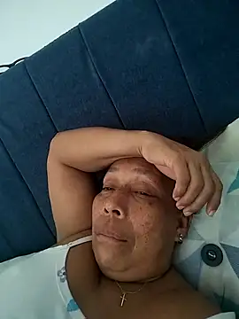 Ruby-Hot-Milf 网络视讯表演