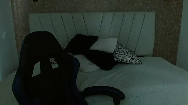 POCAHONTAS--- Chat XXX live