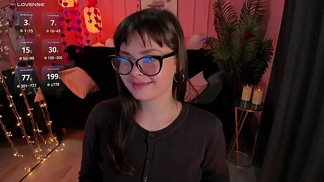 Maykinkya Chat XXX live