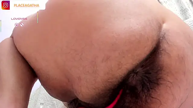 XXX chat uživo modela agathaxxx-69