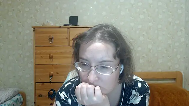 Smart_Rose Adlı Modelin Canlı XXX Sohbeti