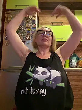 OliviaDancequeen: онлайн-секс-чат