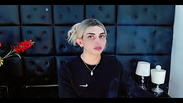 Daniela_Pink_ Obrolan Langsung XXX