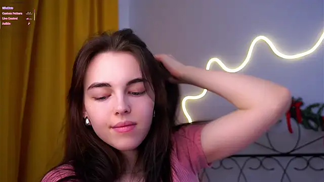 دردشة MirnaTellado الجنسية المباشرة