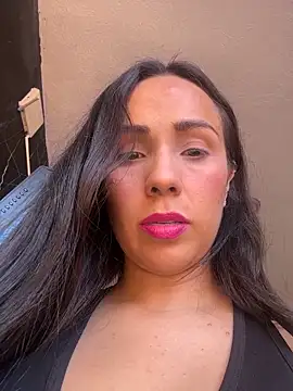 Chatroom XXX en direct de Nicol_X