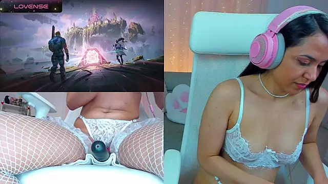 VenusIslove élő XXX-chatje