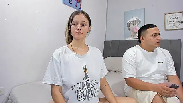 แชท XXX สดของ naughtyloverss