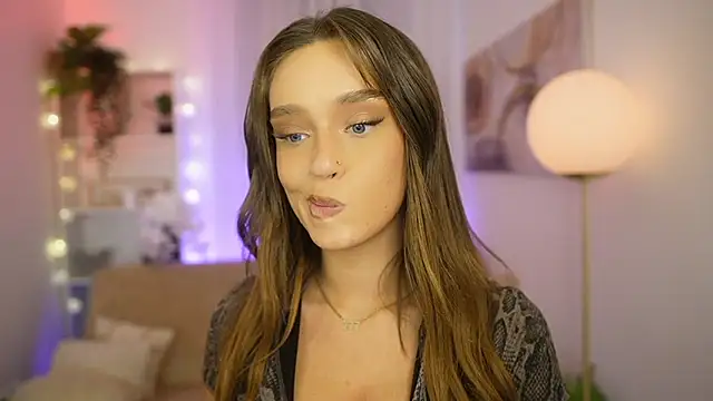 Clara_Nia Chat XXX in diretta