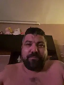 Show modela Alexander18edd na web-kameri