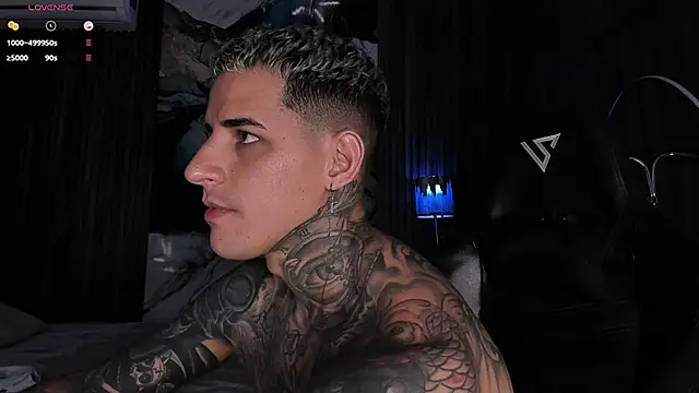 trisstann_ Show in webcam