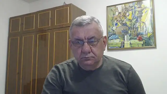 Онлайн чат XXX machomale3