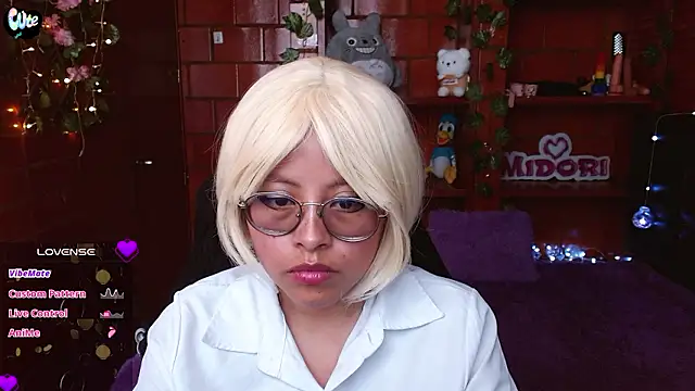 MidoriQuiinn élő XXX-chatje