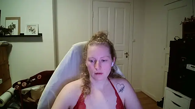 Girlnina-1995 – Live XXX-chat