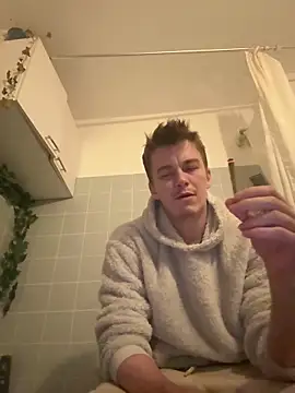 XXX chat uživo modela Toyjungee