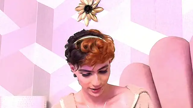 Chat +18 de KylieMonnett ao vivo