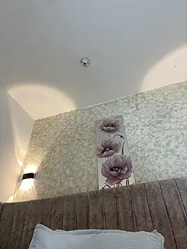 Онлайн чат XXX thamiina_