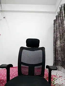 دردشة sanaya_baby الجنسية المباشرة