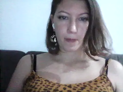 Karivane Chat XXX live