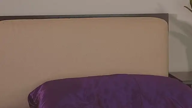 AbrilColls_ Chat XXX live