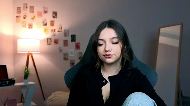 Vexorine Chat XXX live