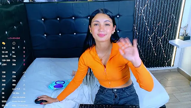 Chatroom XXX en direct de _ArianaToroo