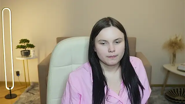 LeilaErcolani Chat XXX live