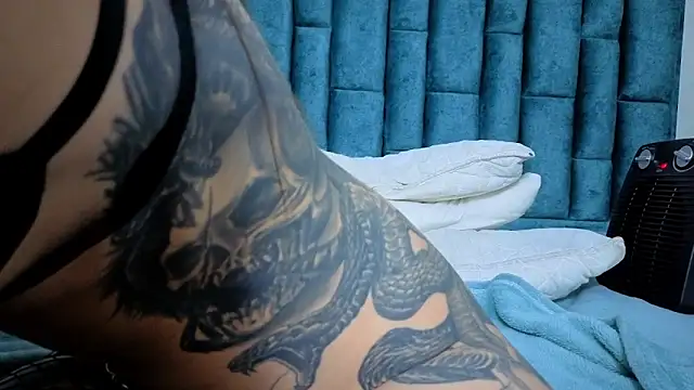 Pokazy przed kamerką – Emma_Foxi