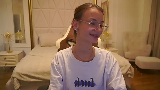 Chat XXX Live CozyMell