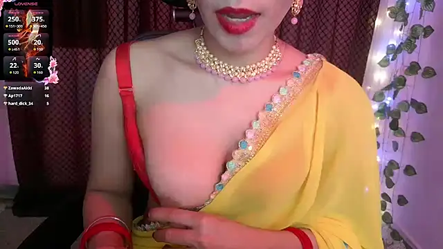 heyy_kiran Adlı Modelin Canlı XXX Sohbeti