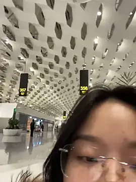 Y2Luvk Adlı Modelin Canlı XXX Sohbeti