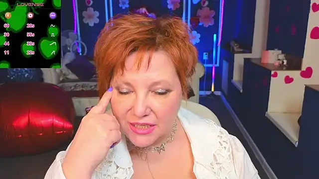 Kira_Kenett Chat XXX live