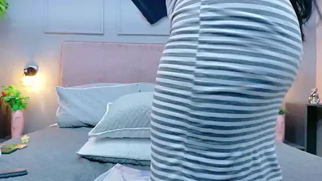 Busty_Zay Show Webcam