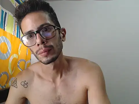 alisterxxx লাইভ XXX চ্যাট