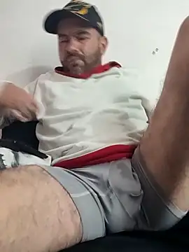 Chat XXX en directo de hairyandbigmann