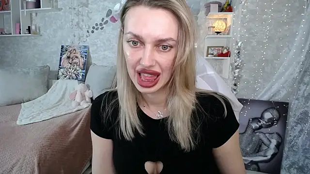 NickyAdamidi live XXX chat