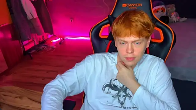 Alvin_rain élő XXX-chatje