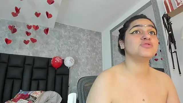 crystaldarliing Adlı Modelin Canlı XXX Sohbeti